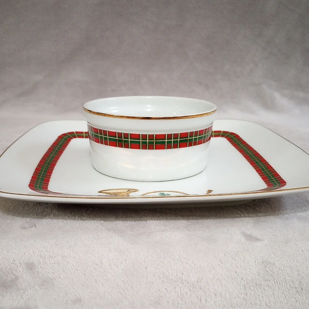 Vintage George's Briard The Hunt Chip Dip Platter Christmas Holiday